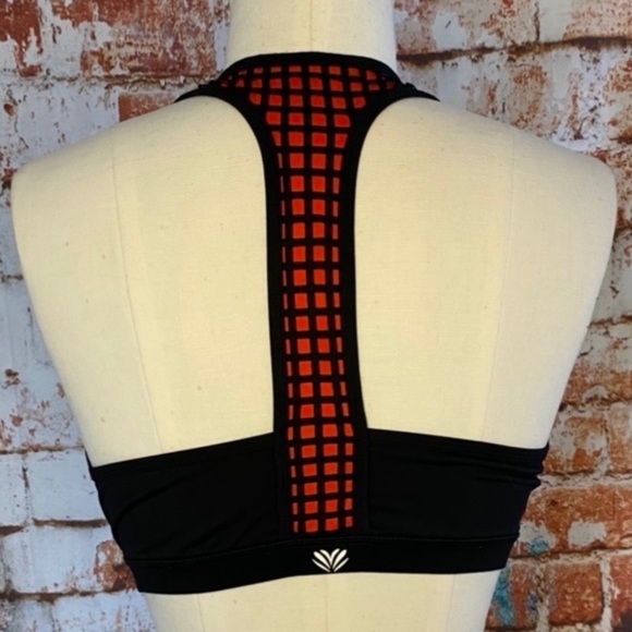 Forever21 Black Racerback Sports Bra Padded Red Lattice Back Large - Picture 5 of 6
